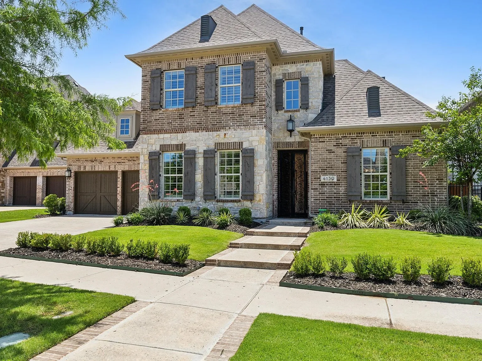 4139 Fairbanks Dr
